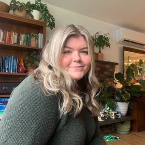 Meet your Posher, Laurissa